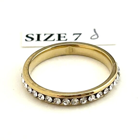 Gold Tone Ring with clear rhinestones, Size 7 Unisex - Picture 2 of 3